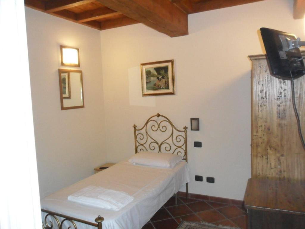 Agriturismo Al Navile Malalbergo Стая снимка