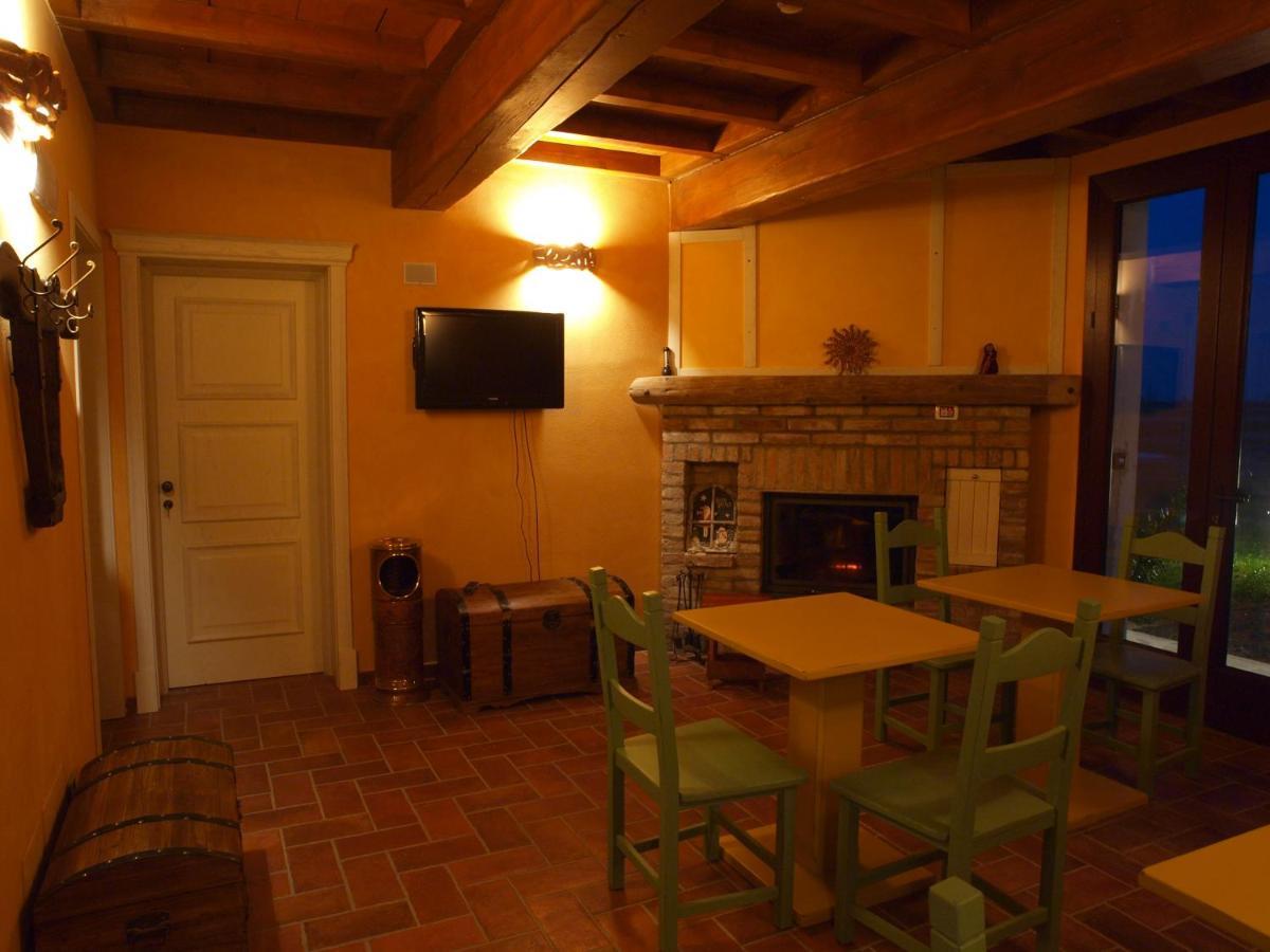 Agriturismo Al Navile Malalbergo Екстериор снимка